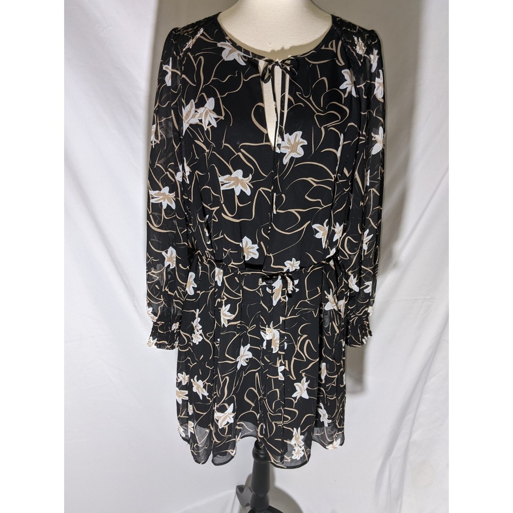 Elizabeth And James Black Floral Dress Size XXL Smocked Details Lined‎